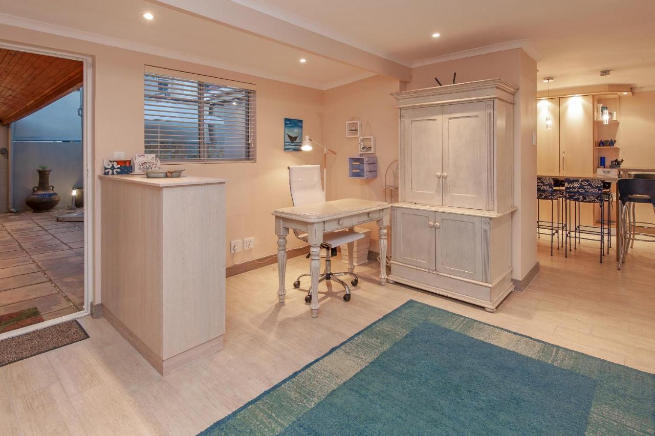 Hermanus Haven, Entire Home, On The Sea, Private Pool, Secure Luaran gambar